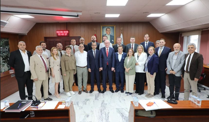 CHP'li Meclis Üyeleri; "İmamoğlu Ve Özel'in Yanındayız"