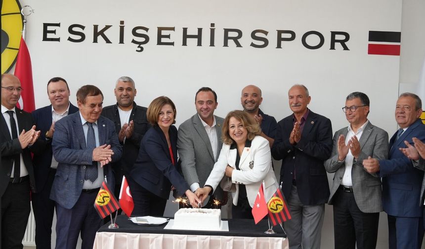 Başkan Ünlüce’den Eskişehirspor’a Anlamlı Ziyaret