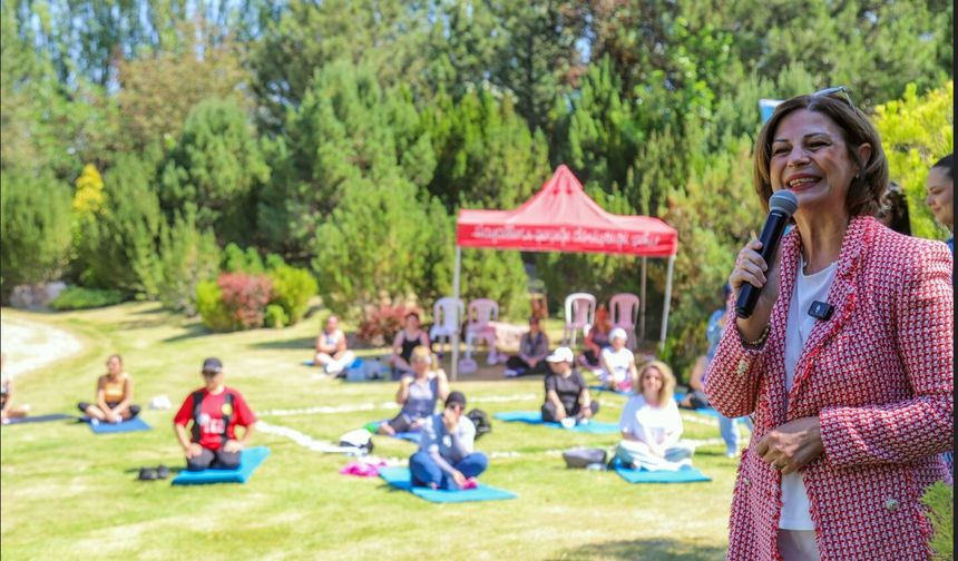Sağlıklı Yaşam İçin Parklarda Spor Keyfi Sürüyor