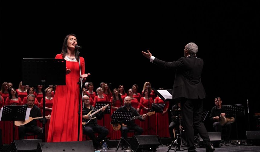 ESMEK Türk Halk Müziği Korosu’ndan Unutulmaz Müzik Ziyafeti