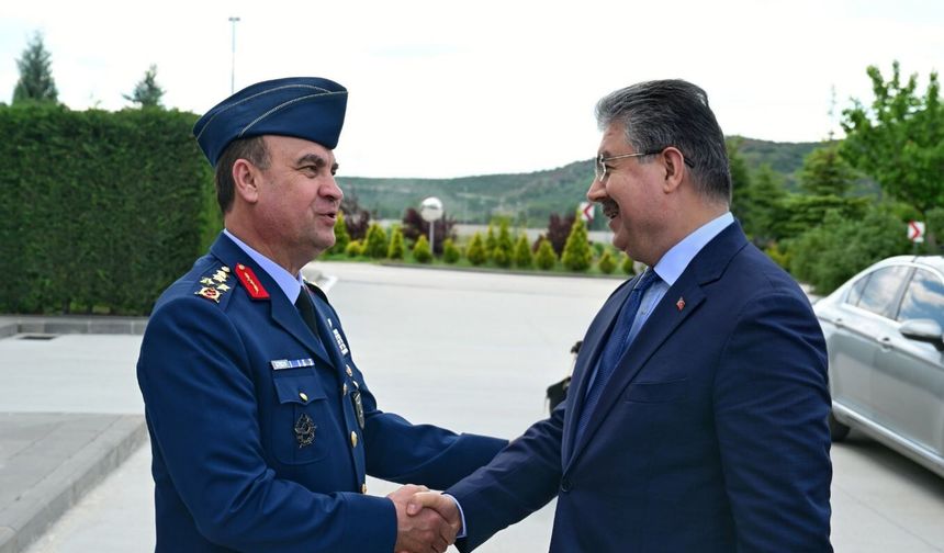 Vali Yılmaz Türk Hava Kuvvetleri'nin kuruluş yıl dönümünü kutladı