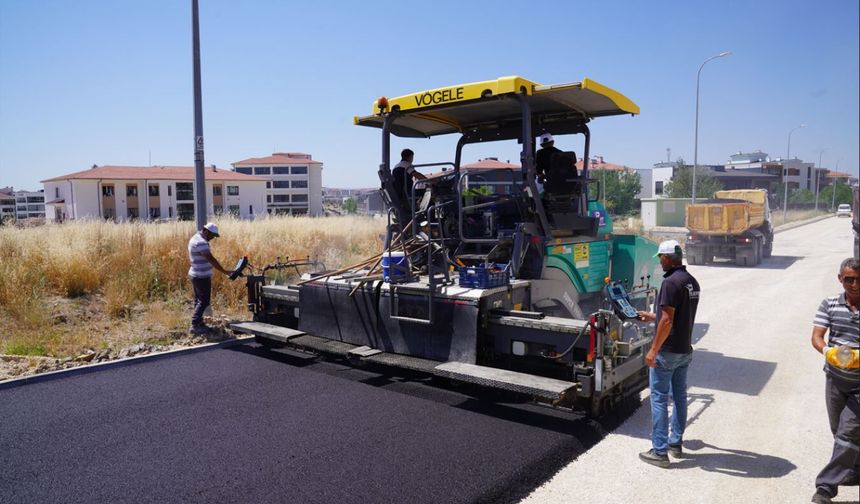 Fen İşleri Ekipleri Tepebaşı’nın Dört Bir Yanında Sahada