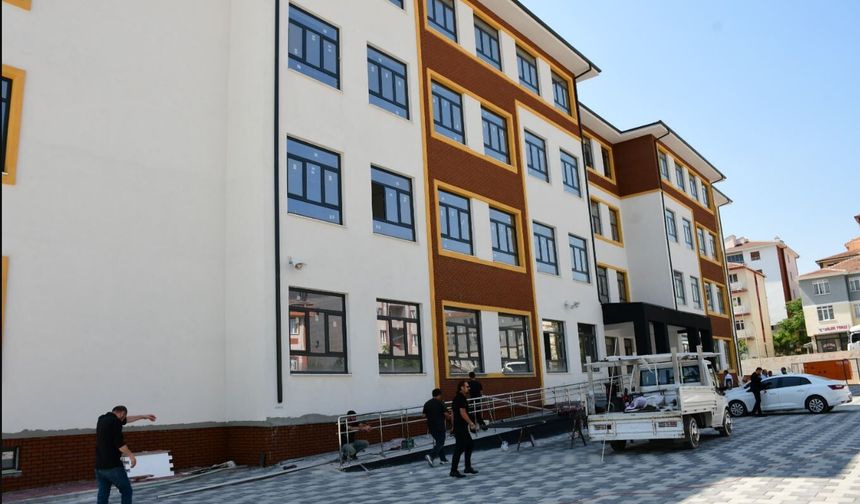 Emek Anadolu Lisesi Tamamlanıyor