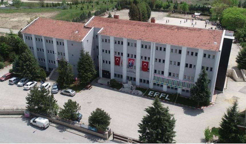 Fatih Fen Lisesi Öğrencisi YKS'de Türkiye Birincisi Oldu