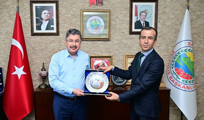 Vali Yılmaz'dan Sarıcakaya Belediyesi'ne Ziyaret