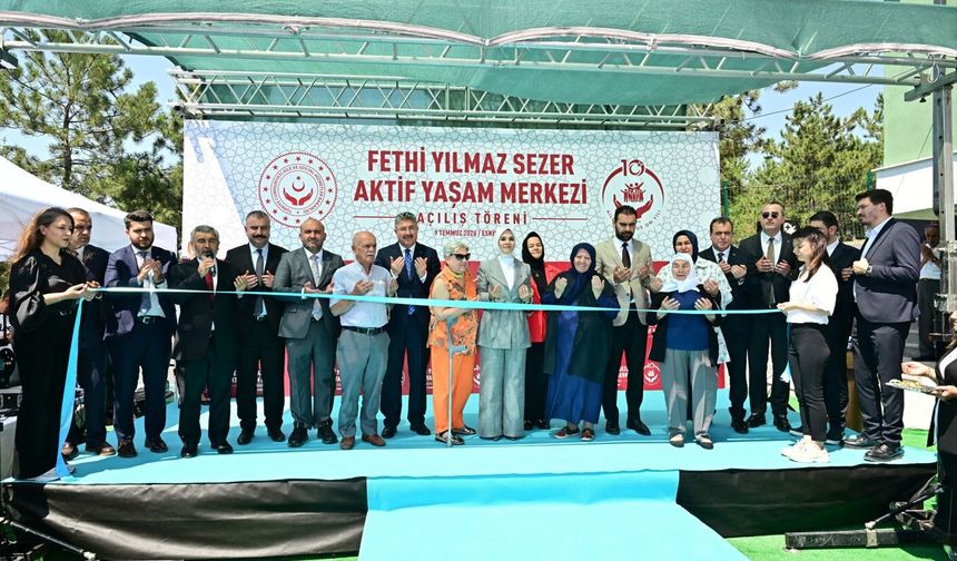 Fethi Yılmaz Yaşlı Aktif Yaşam Merkezi Törenle Açıldı
