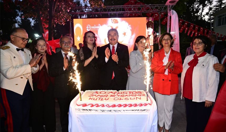 30 Ağustos'ta Coşkulu Resepsiyon