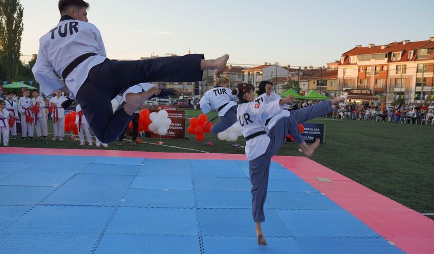 Tepebaşı’nda 30 Ağustos Zafer Bayramı Coşkusu Sporla Taçlandı