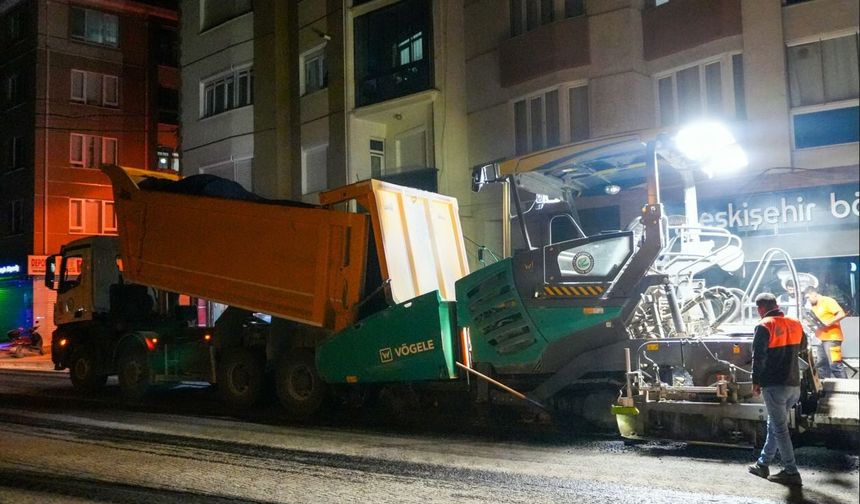 Büyükşehir Ekipleri Sabahın İlk Işıklarına Kadar Çalıştı