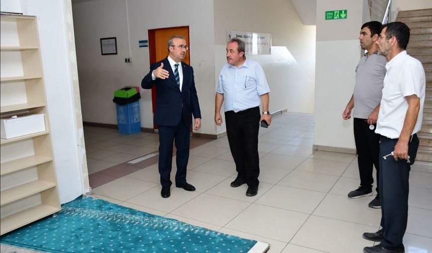 Müdür Aydın Okulların Hazırlıklarını Yerinde Denetledi