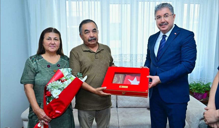 Vali Yılmaz'dan Şehit Ailesine Anlamlı Ziyaret