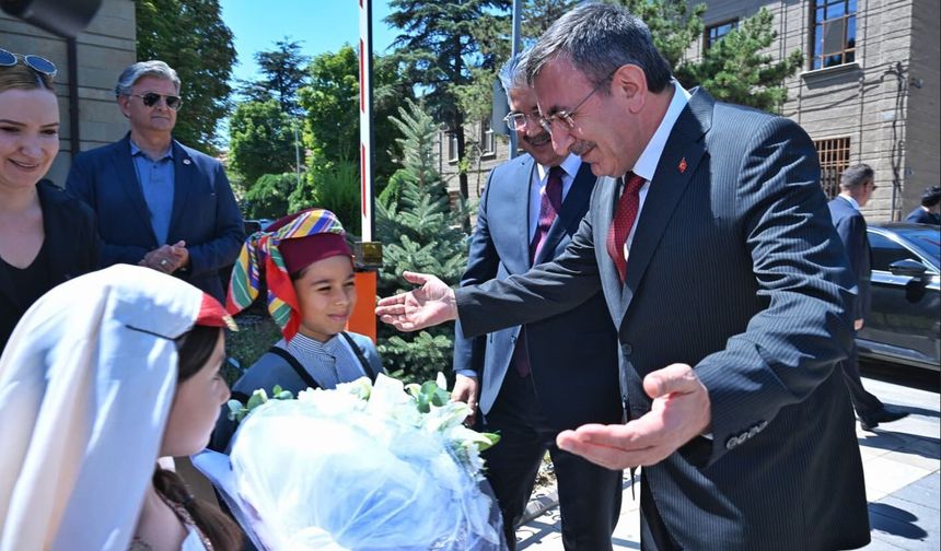 Cumhurbaşkanı Yardımcısı Cevdet Yılmaz Eskişehir'de