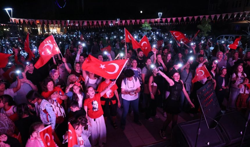 Zafer Coşkusu Kanlıkavak’ta Doruğa Çıktı