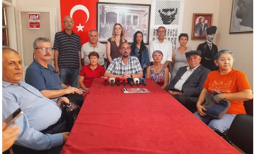 Demokrasi kimsenin lütfu değil milletin hakkıdır