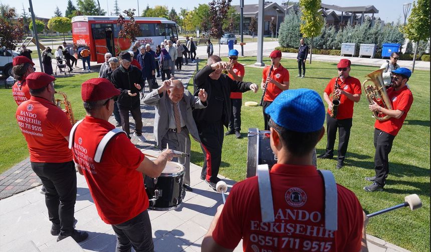 Özel Bireyler Ve Deneyimli Vatandaşlardan Hareket Dolu Buluşma