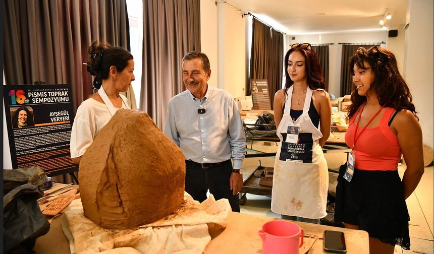 Başkan Ataç Pişmiş Toprak Sanatçılarıyla Buluştu