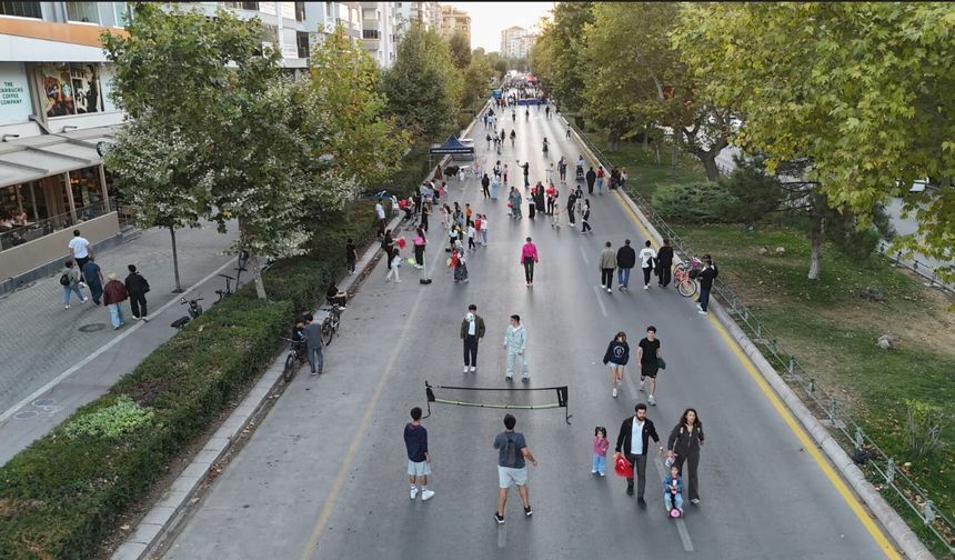 Eskişehir’in “Arabasız Pazar” Uygulaması Türkiye’ye Örnek Oldu