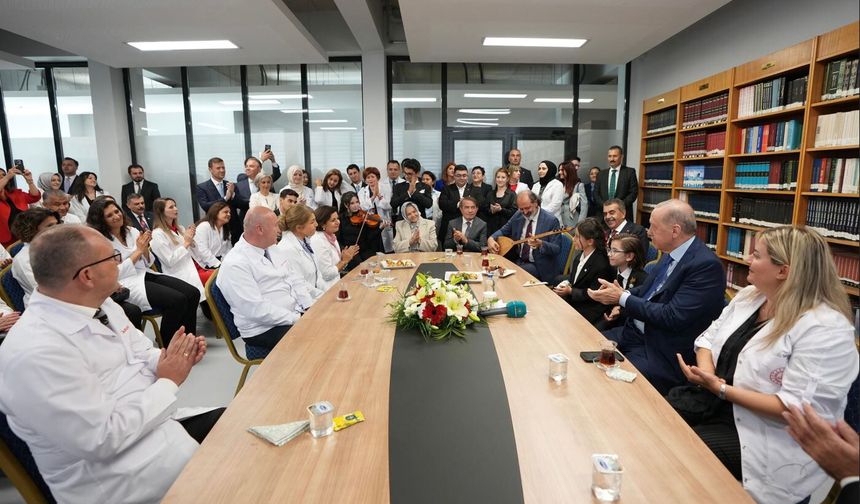 Gürcan Cumhurbaşkanı Erdoğan ile Eğitim Yılının İlk Gününde Öğretmenlerin Yanında