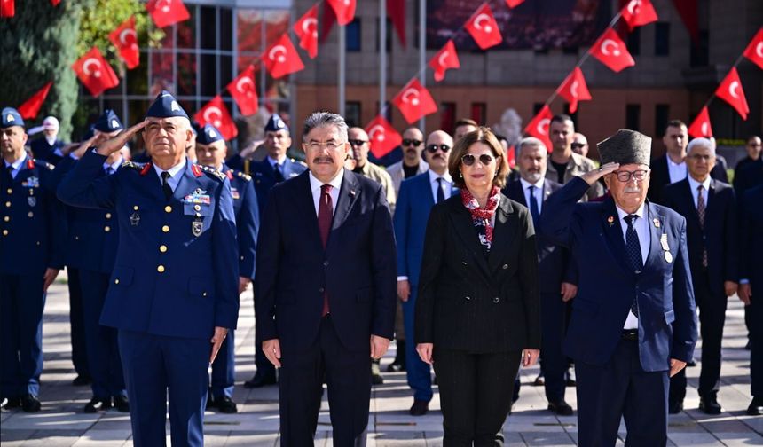 Vilayet Meydanında Gaziler Günü Töreni