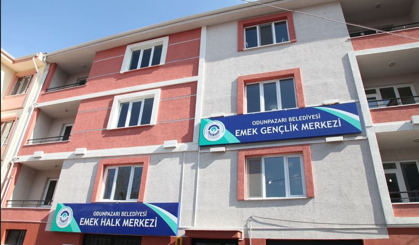 Emek Gençlik Merkezi’nde Güz Dönemi Atölyeleri Başlıyor