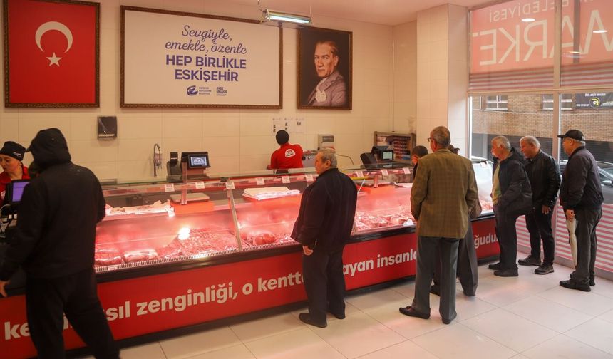 Halk Et Marketler 1 Yaşında!