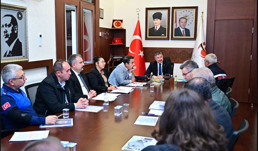 Vali Yılmaz Halkın Sorunlarını Dinledi