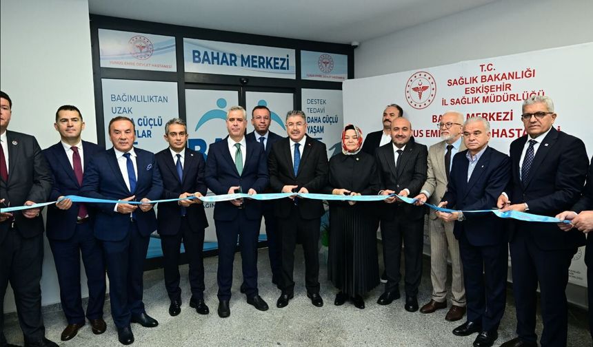 Yunus Emre Devlet Hastanesi'ne 'BAHAR' Geldi