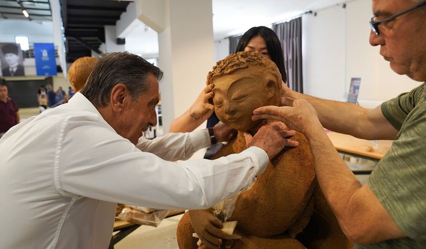 25 Yıllık Sanat Yolculuğu Yeni Bir Eserle Taçlandı