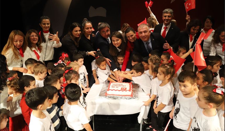 Es Çocuk Evi’nde Cumhuriyet Coşkusu