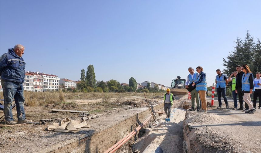 Başkan Ünlüce ESKİ’nin Altyapı Çalışmalarını Yerinde İnceledi