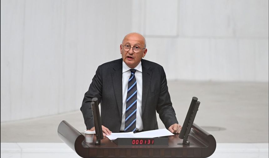 "Haber yapan gazeteciler zindanda vurguncuların peşine düşen yok"