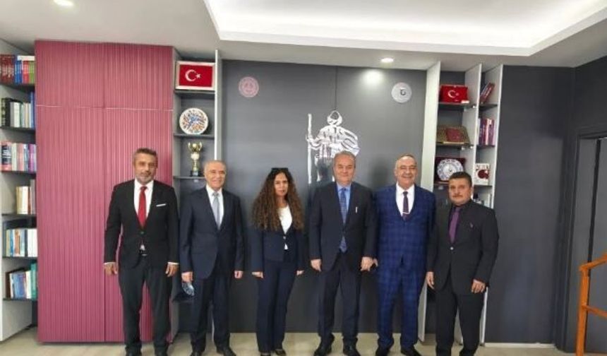 Sakarya Eğitim Bölgesi Okul Müdürlerinden Murat Sertsöz'e 'Hayırlı Olsun' Ziyareti