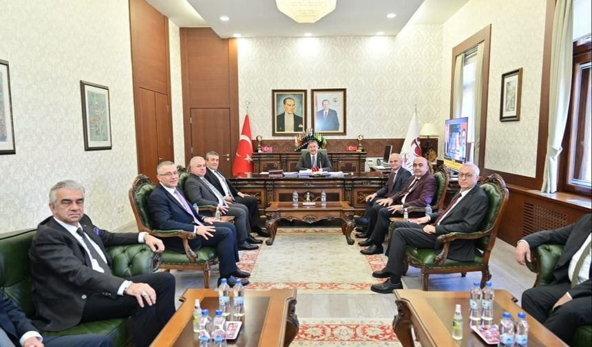 Yeni Seçilen ETO Yönetimi Vali Yılmaz'ı Ziyaret Etti