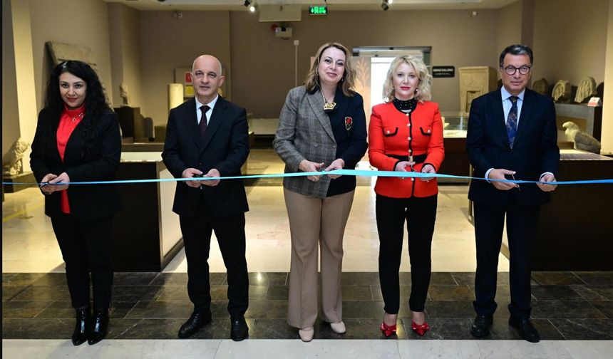 Eskişehir Eti Arkeoloji Müzesi’nde “Yaşamın İzinde Kadın” Sergisi