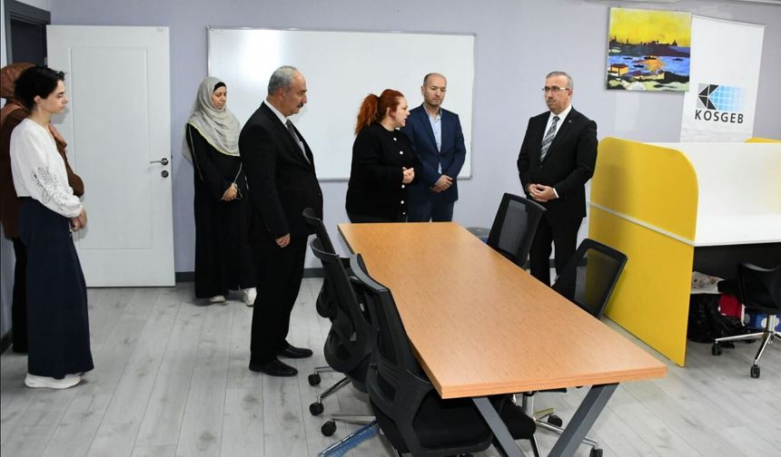 Sinan Aydın Ölçme Değerlendirme Merkezini İnceledi