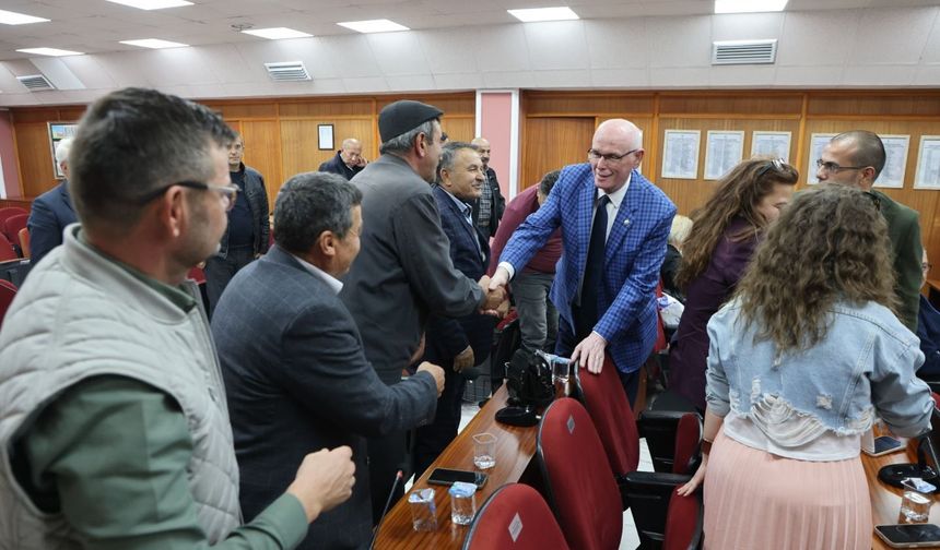 Başkan Kurt mahalle muhtarlarıyla bir araya geldi