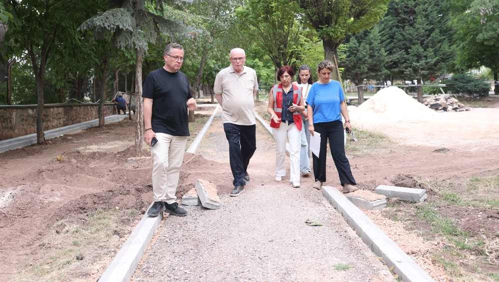 Başkan Kurt 2 Eylül Kültür ve Spor Parkı’ndaki çalışmaları yerinde inceledi
