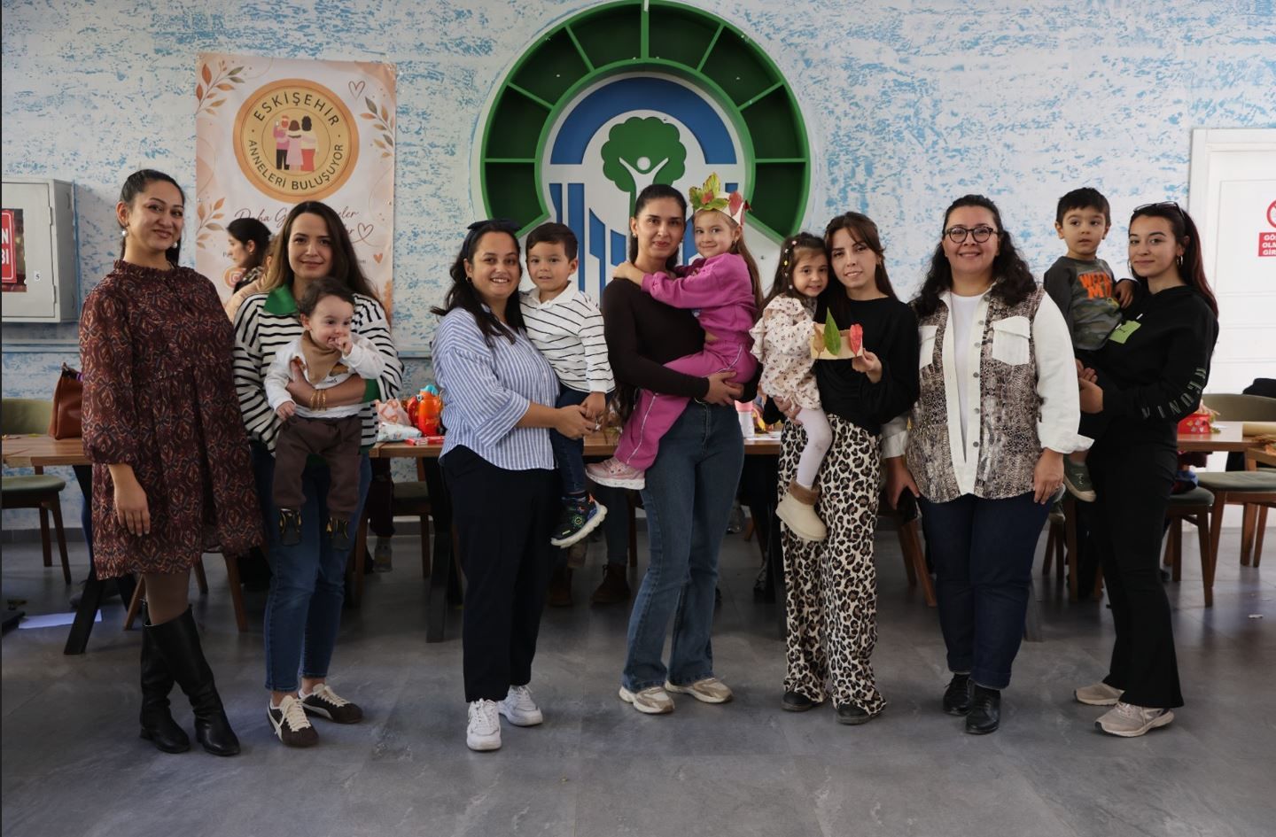 Kazım Kurt’un Desteğiyle Anneler Alaaddin Park Cafe’de Buluştu